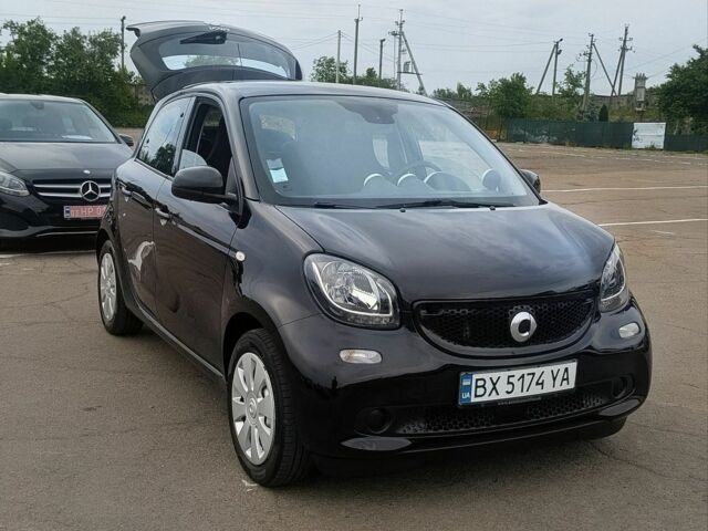 Чорний Смарт EQ Forfour, об'ємом двигуна 0 л та пробігом 83 тис. км за 7900 $, фото 1 на Automoto.ua