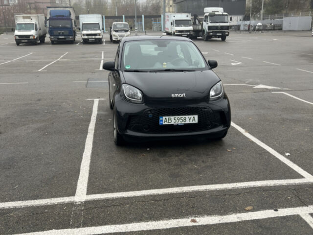 Черный Смарт EQ Forfour, объемом двигателя 0 л и пробегом 50 тыс. км за 9500 $, фото 1 на Automoto.ua