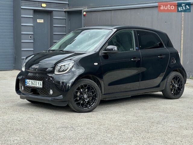 Черный Смарт EQ Forfour, объемом двигателя 0 л и пробегом 48 тыс. км за 13500 $, фото 1 на Automoto.ua