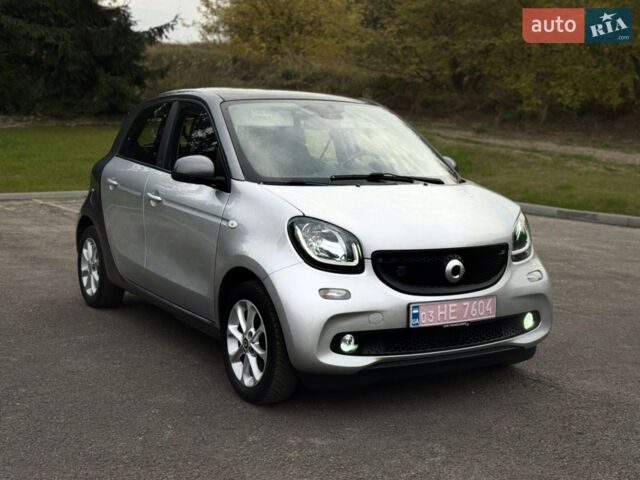 Сірий Смарт EQ Forfour, об'ємом двигуна 0 л та пробігом 51 тис. км за 8950 $, фото 1 на Automoto.ua