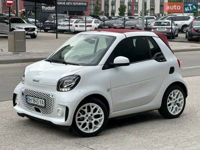 Белый Смарт EQ Fortwo, объемом двигателя 0 л и пробегом 35 тыс. км за 14650 $, фото 1 на Automoto.ua