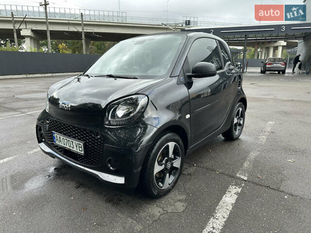 Черный Смарт EQ Fortwo, объемом двигателя 0 л и пробегом 32 тыс. км за 13500 $, фото 1 на Automoto.ua