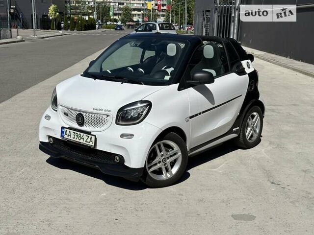 Смарт EQ Fortwo, объемом двигателя 0 л и пробегом 42 тыс. км за 13500 $, фото 1 на Automoto.ua