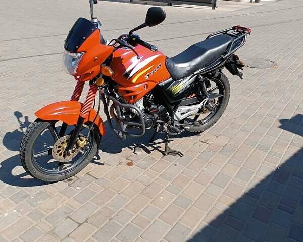 Красный Спарк SP 200R-25I, объемом двигателя 0 л и пробегом 10 тыс. км за 720 $, фото 1 на Automoto.ua