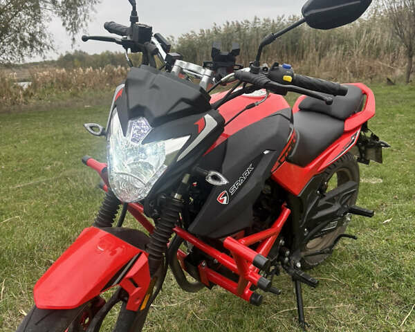 Красный Спарк SP 200R-28, объемом двигателя 0 л и пробегом 400 тыс. км за 1200 $, фото 1 на Automoto.ua