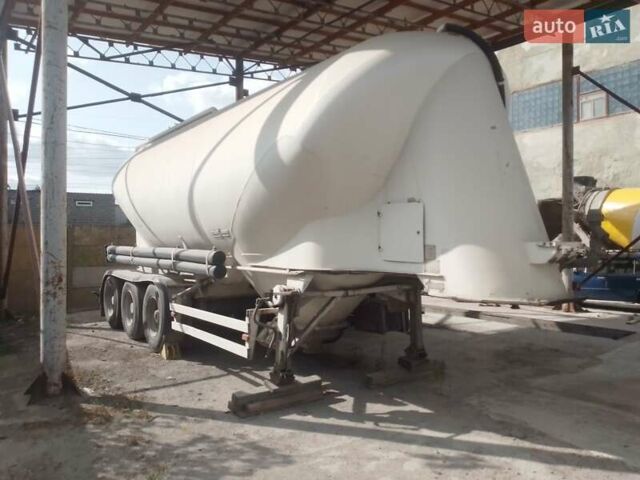Белый Шпитцер СФ, объемом двигателя 0 л и пробегом 100 тыс. км за 15000 $, фото 1 на Automoto.ua