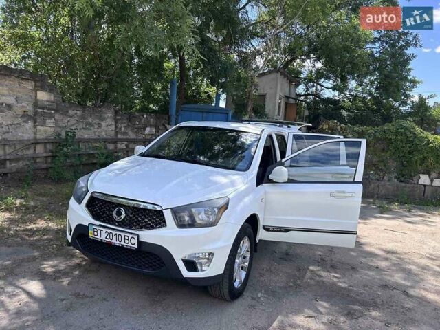 Білий Cанг Йонг Actyon, об'ємом двигуна 2 л та пробігом 180 тис. км за 14000 $, фото 1 на Automoto.ua