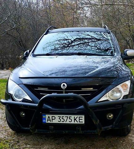 Черный Cанг Йонг Актион, объемом двигателя 2.3 л и пробегом 176 тыс. км за 5450 $, фото 1 на Automoto.ua