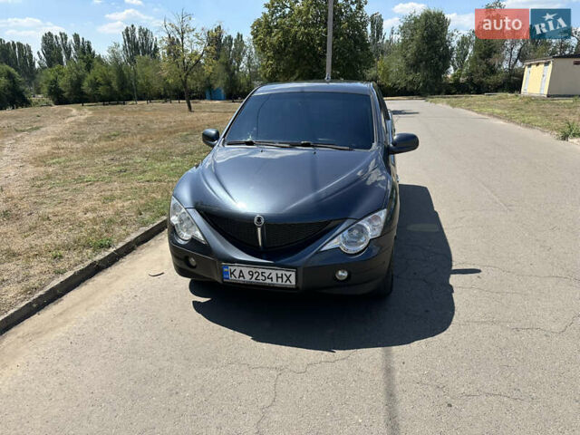 Серый Cанг Йонг Актион, объемом двигателя 2 л и пробегом 160 тыс. км за 7200 $, фото 1 на Automoto.ua