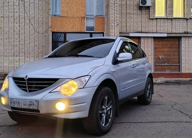 Серый Cанг Йонг Актион, объемом двигателя 2 л и пробегом 142 тыс. км за 5800 $, фото 1 на Automoto.ua