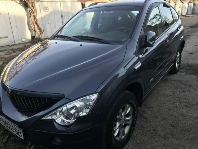 Серый Cанг Йонг Актион, объемом двигателя 2 л и пробегом 220 тыс. км за 6100 $, фото 1 на Automoto.ua