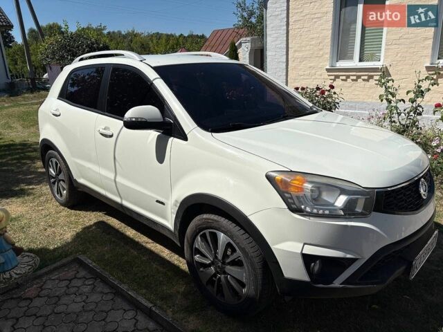 Білий Cанг Йонг Korando, об'ємом двигуна 2 л та пробігом 99 тис. км за 11500 $, фото 1 на Automoto.ua