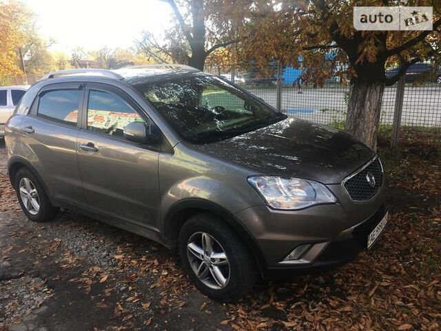 Бронзовий Cанг Йонг Korando, об'ємом двигуна 2 л та пробігом 65 тис. км за 14500 $, фото 1 на Automoto.ua