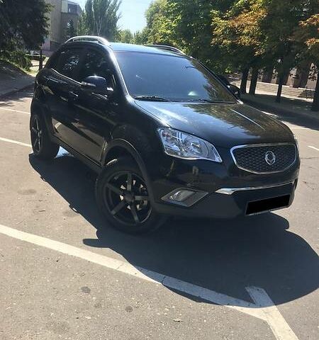 Чорний Cанг Йонг Korando, об'ємом двигуна 2 л та пробігом 100 тис. км за 11400 $, фото 1 на Automoto.ua