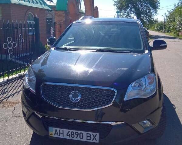 Чорний Cанг Йонг Korando, об'ємом двигуна 2 л та пробігом 118 тис. км за 9450 $, фото 1 на Automoto.ua