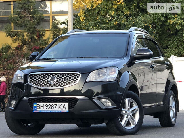 Чорний Cанг Йонг Korando, об'ємом двигуна 2 л та пробігом 118 тис. км за 8900 $, фото 1 на Automoto.ua