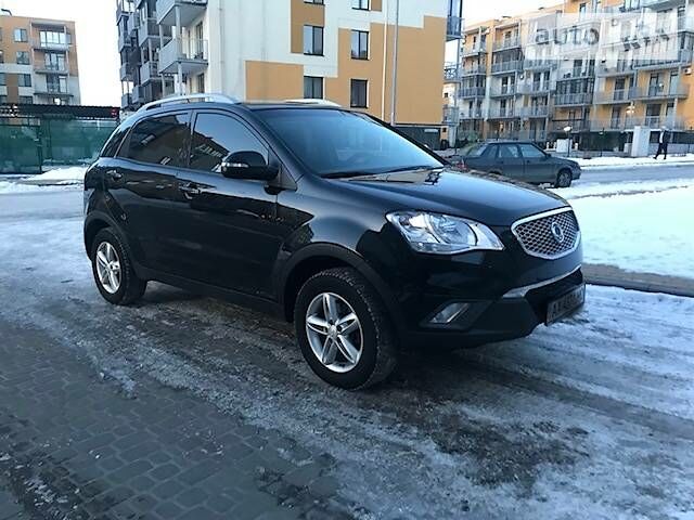 Чорний Cанг Йонг Korando, об'ємом двигуна 2 л та пробігом 118 тис. км за 12600 $, фото 1 на Automoto.ua