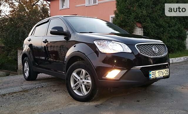 Чорний Cанг Йонг Korando, об'ємом двигуна 2 л та пробігом 70 тис. км за 12500 $, фото 1 на Automoto.ua