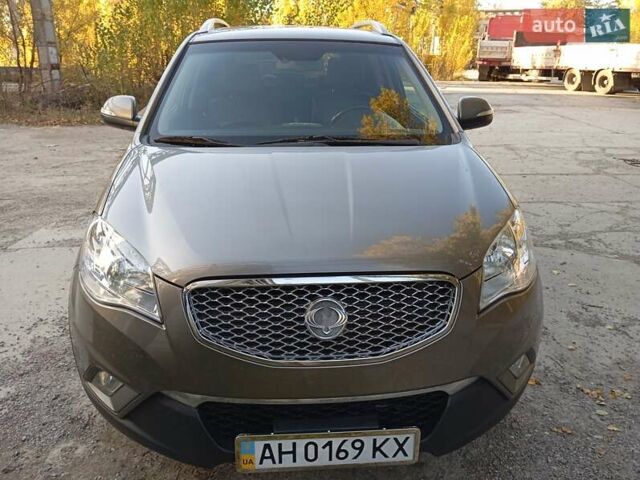 Коричневый Cанг Йонг Корандо, объемом двигателя 2 л и пробегом 190 тыс. км за 9000 $, фото 1 на Automoto.ua