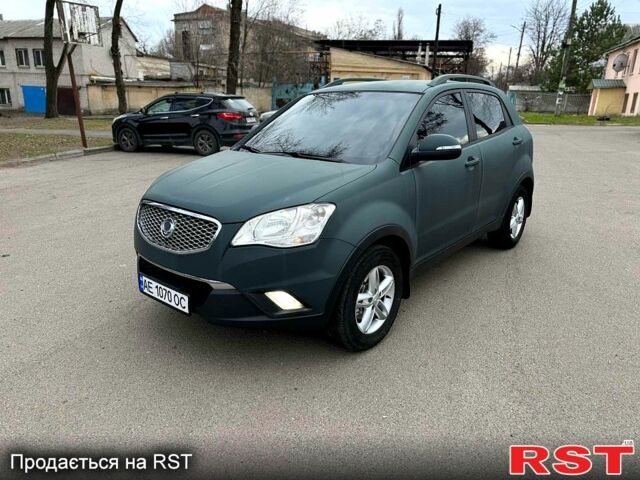 Червоний Cанг Йонг Korando, об'ємом двигуна 2 л та пробігом 149 тис. км за 6399 $, фото 1 на Automoto.ua