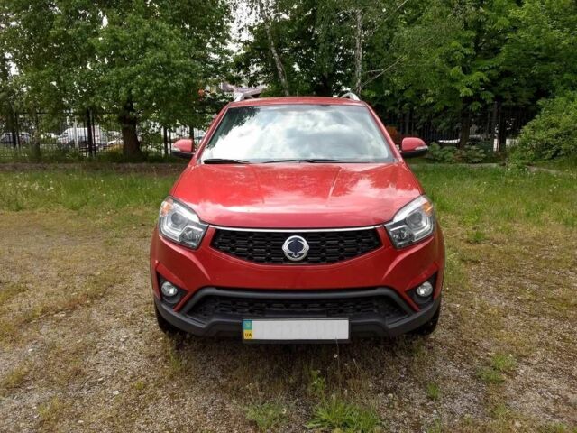 Червоний Cанг Йонг Korando, об'ємом двигуна 2 л та пробігом 112 тис. км за 11000 $, фото 1 на Automoto.ua