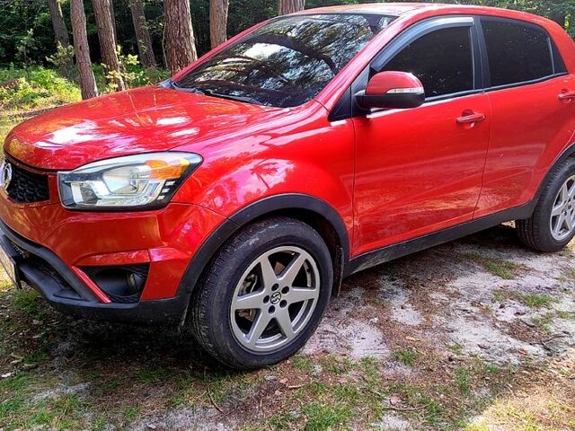 Червоний Cанг Йонг Korando, об'ємом двигуна 2 л та пробігом 206 тис. км за 9000 $, фото 1 на Automoto.ua