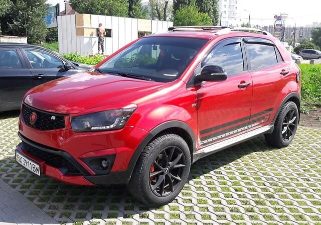 Червоний Cанг Йонг Korando, об'ємом двигуна 2 л та пробігом 25 тис. км за 14200 $, фото 1 на Automoto.ua