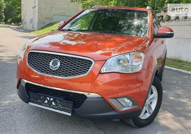 Cанг Йонг Korando, об'ємом двигуна 2 л та пробігом 53 тис. км за 12300 $, фото 1 на Automoto.ua