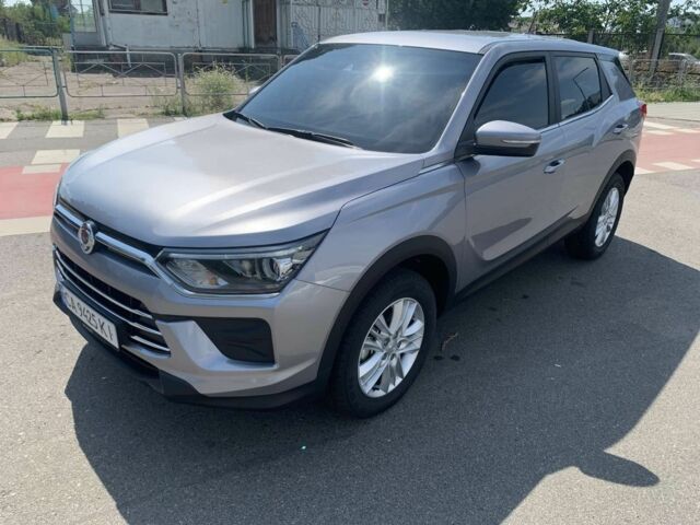 Сірий Cанг Йонг Korando, об'ємом двигуна 1.5 л та пробігом 5 тис. км за 21900 $, фото 1 на Automoto.ua