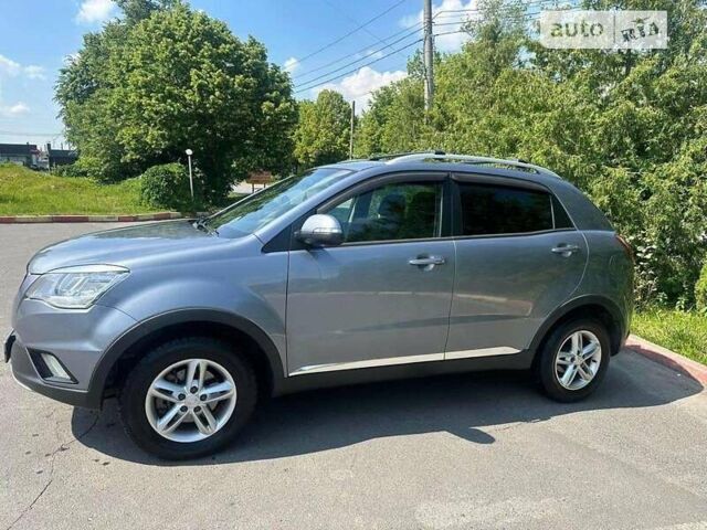 Сірий Cанг Йонг Korando, об'ємом двигуна 2 л та пробігом 181 тис. км за 7500 $, фото 1 на Automoto.ua