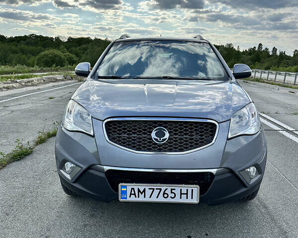 Сірий Cанг Йонг Korando, об'ємом двигуна 2 л та пробігом 152 тис. км за 8200 $, фото 1 на Automoto.ua