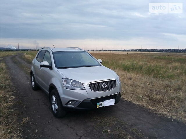 Сірий Cанг Йонг Korando, об'ємом двигуна 2 л та пробігом 60 тис. км за 9500 $, фото 1 на Automoto.ua