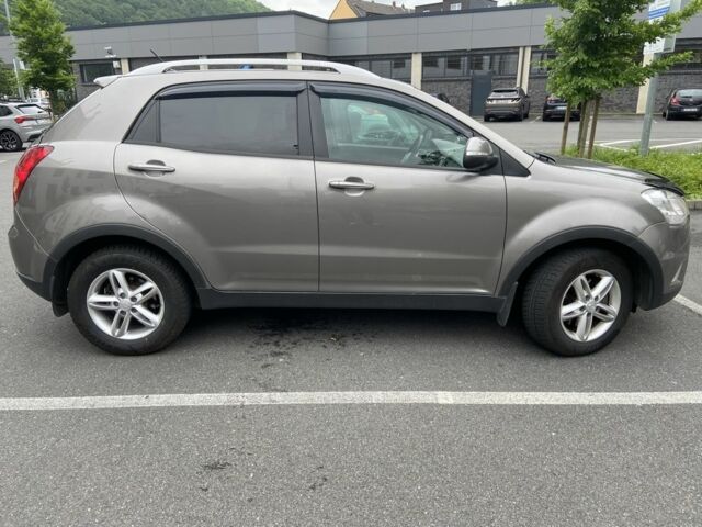 Сірий Cанг Йонг Korando, об'ємом двигуна 2 л та пробігом 142 тис. км за 7775 $, фото 1 на Automoto.ua