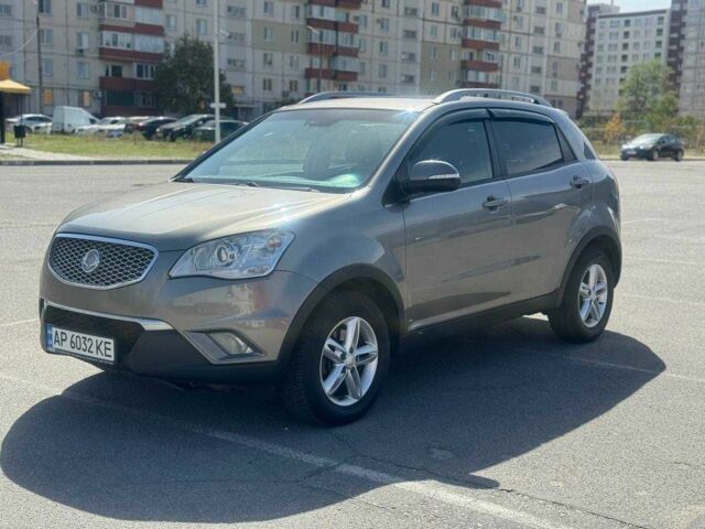 Серый Cанг Йонг Корандо, объемом двигателя 2 л и пробегом 156 тыс. км за 8800 $, фото 1 на Automoto.ua