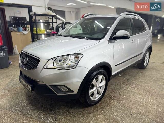 Сірий Cанг Йонг Korando, об'ємом двигуна 2 л та пробігом 181 тис. км за 9200 $, фото 1 на Automoto.ua