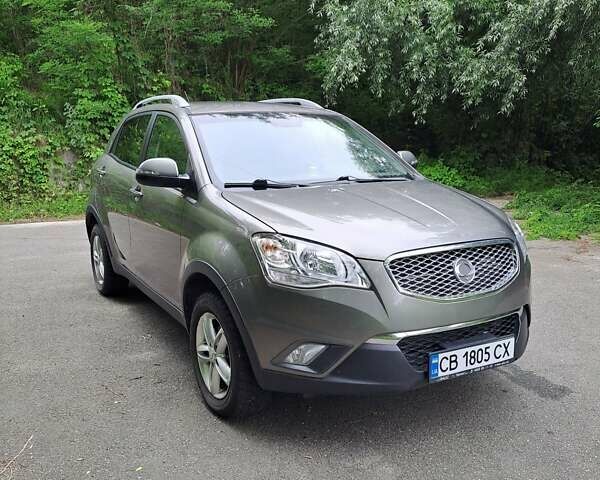 Сірий Cанг Йонг Korando, об'ємом двигуна 2 л та пробігом 135 тис. км за 9000 $, фото 1 на Automoto.ua
