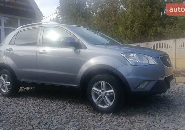 Сірий Cанг Йонг Korando, об'ємом двигуна 2 л та пробігом 193 тис. км за 8200 $, фото 1 на Automoto.ua