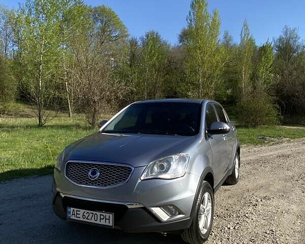 Сірий Cанг Йонг Korando, об'ємом двигуна 2 л та пробігом 181 тис. км за 8900 $, фото 1 на Automoto.ua