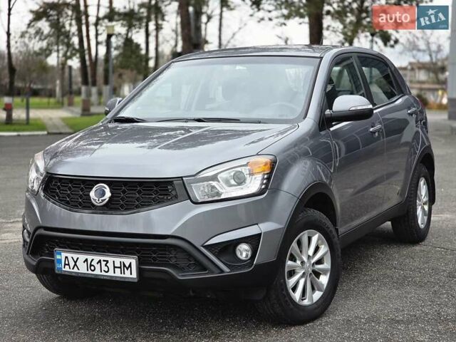 Серый Cанг Йонг Корандо, объемом двигателя 2 л и пробегом 99 тыс. км за 9500 $, фото 1 на Automoto.ua