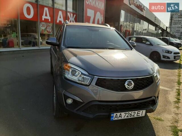 Сірий Cанг Йонг Korando, об'ємом двигуна 2 л та пробігом 170 тис. км за 11000 $, фото 1 на Automoto.ua