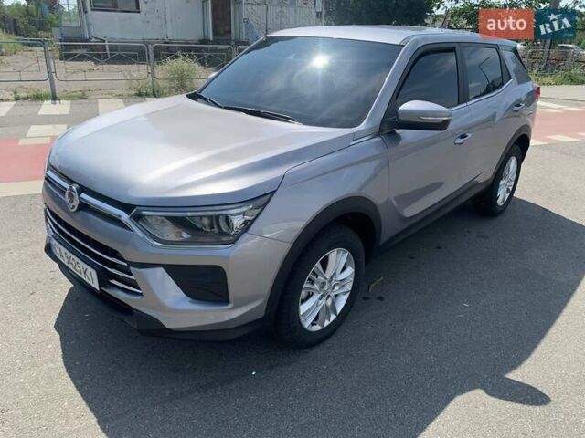 Сірий Cанг Йонг Korando, об'ємом двигуна 1.5 л та пробігом 5 тис. км за 19999 $, фото 1 на Automoto.ua