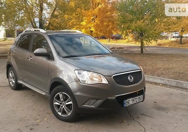 Сірий Cанг Йонг Korando, об'ємом двигуна 2 л та пробігом 68 тис. км за 12900 $, фото 1 на Automoto.ua