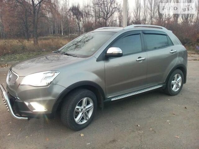 Сірий Cанг Йонг Korando, об'ємом двигуна 2 л та пробігом 70 тис. км за 13500 $, фото 1 на Automoto.ua