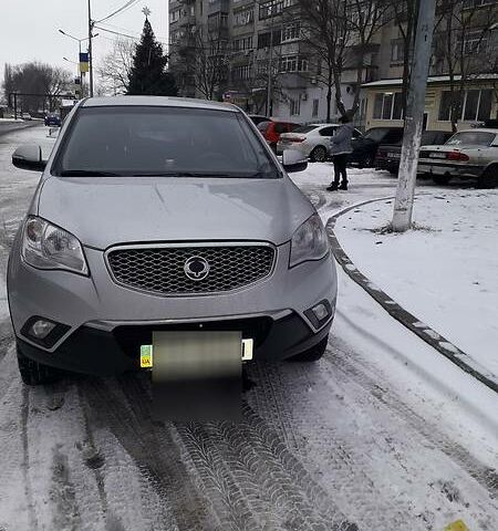 Сірий Cанг Йонг Korando, об'ємом двигуна 2 л та пробігом 178 тис. км за 11000 $, фото 1 на Automoto.ua