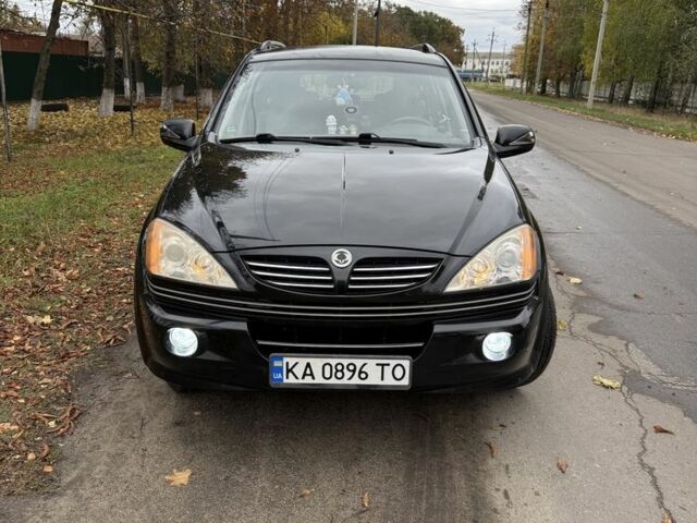 Черный Cанг Йонг Кирон, объемом двигателя 2 л и пробегом 155 тыс. км за 3500 $, фото 1 на Automoto.ua