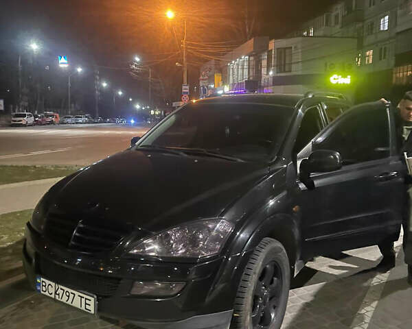 Черный Cанг Йонг Кирон, объемом двигателя 2 л и пробегом 301 тыс. км за 7350 $, фото 1 на Automoto.ua