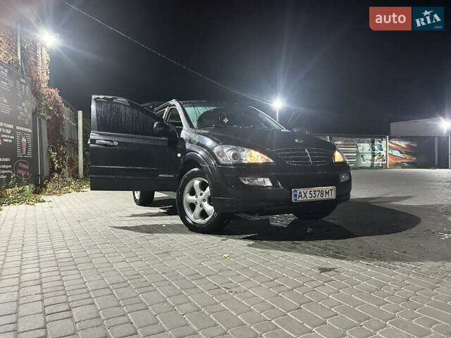 Чорний Cанг Йонг Kyron, об'ємом двигуна 2 л та пробігом 120 тис. км за 5700 $, фото 1 на Automoto.ua
