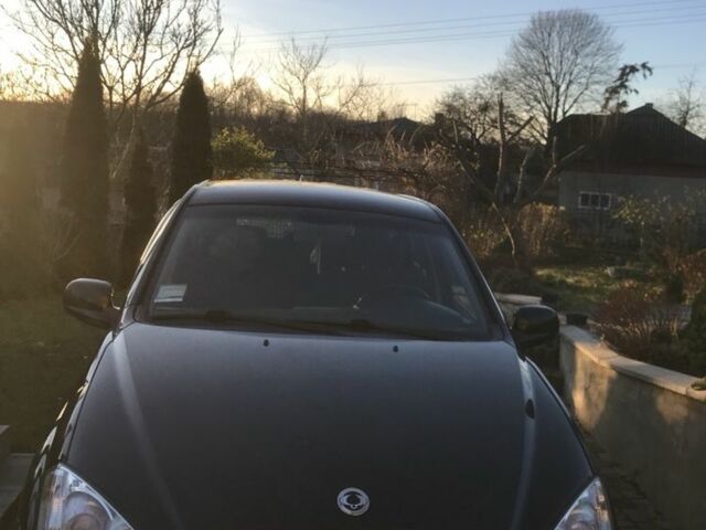 Чорний Cанг Йонг Kyron, об'ємом двигуна 2 л та пробігом 158 тис. км за 5500 $, фото 1 на Automoto.ua