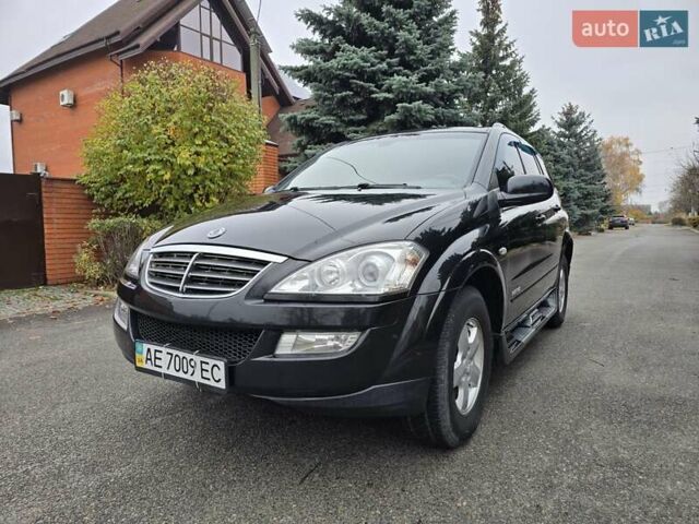 Чорний Cанг Йонг Kyron, об'ємом двигуна 2 л та пробігом 114 тис. км за 8000 $, фото 1 на Automoto.ua