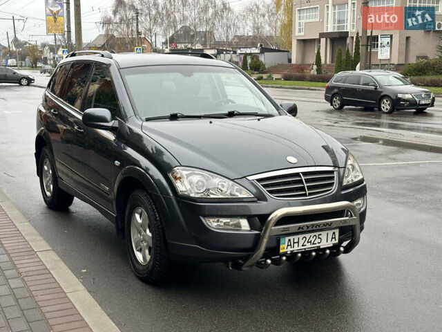 Черный Cанг Йонг Кирон, объемом двигателя 2 л и пробегом 69 тыс. км за 8800 $, фото 1 на Automoto.ua